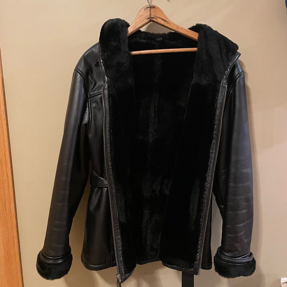NWOT Women’s Leather Coat, Fur Inside, Hood, Zipper and Belt